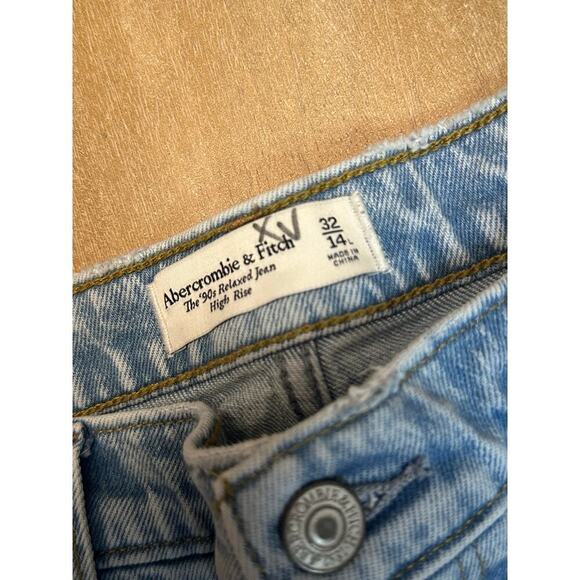 Abercrombie & Fitch The 90s Relaxed High Rise  jeans 32/14L - Picture 3 of 6